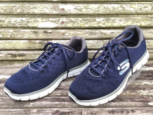 skechers synergy fine tune