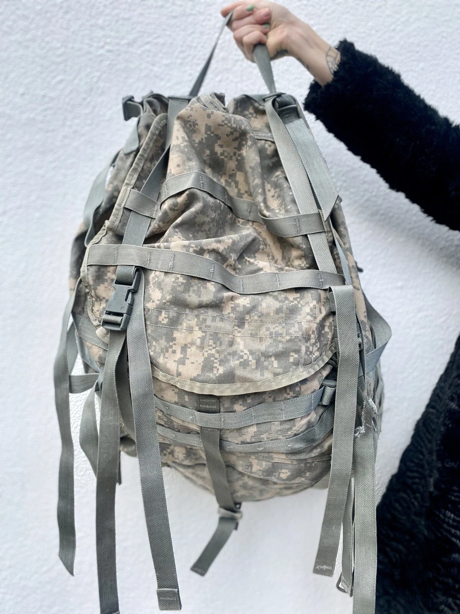 ACU Digital US Army MOLLE II Ruck Sac Backpack Hiking Trekking