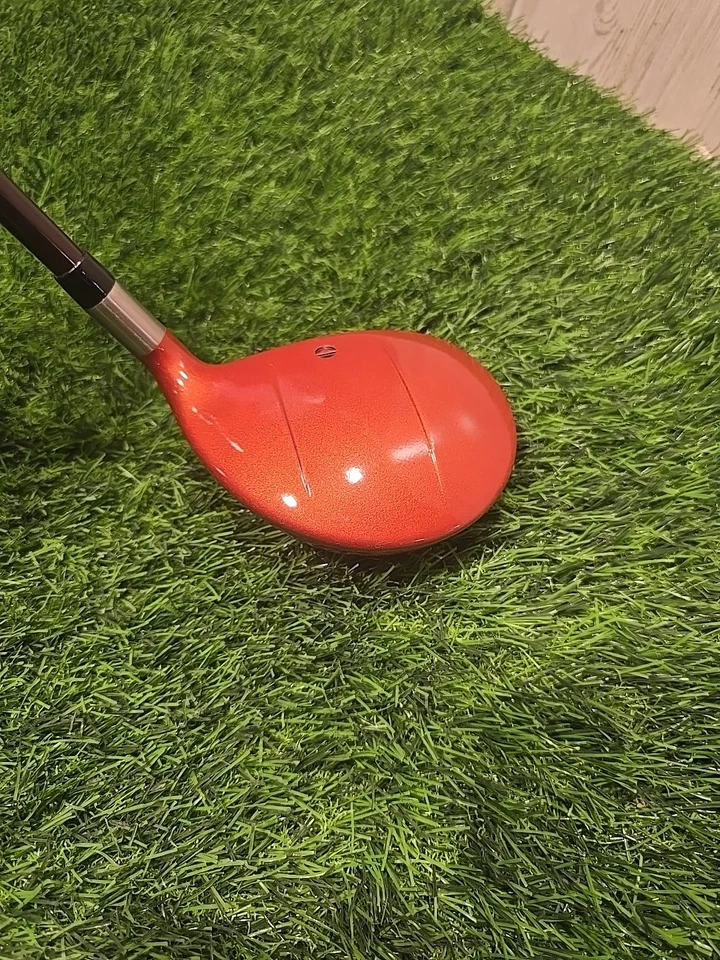 TaylorMade Firesole Titanium Driver 9.5° R-Flex R-80 Bubble Shaft RH 45" UPC132 - Image 3 of 4