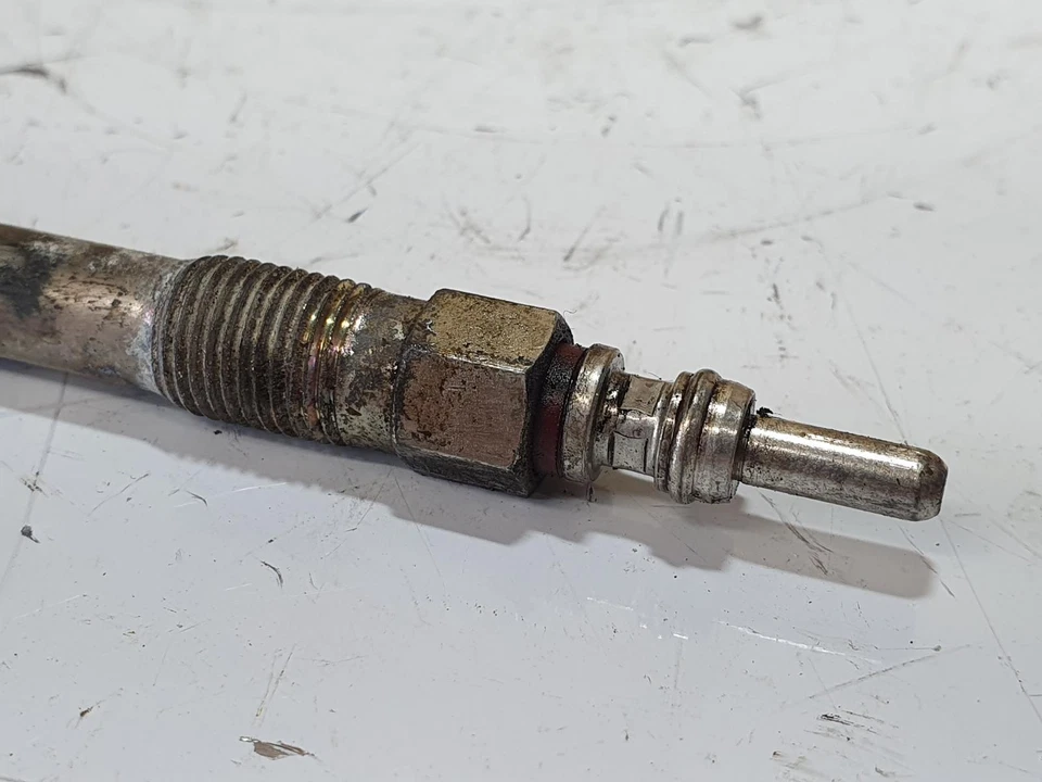 СВЕЧА НАКАЛИВАНИЯ VW TIGUAN 5N 08/11-08/16 - P/N, 03L963319A  - Изображение 4 из 4