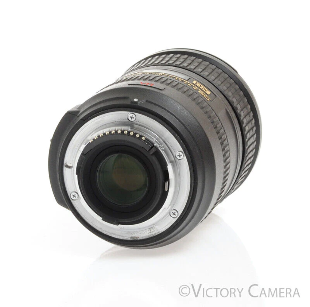 ニコン AF−S DX VR 18-200mm f3.5-5.6G IF ED 250px-Nikkor_AF-S_VR_DX_18-