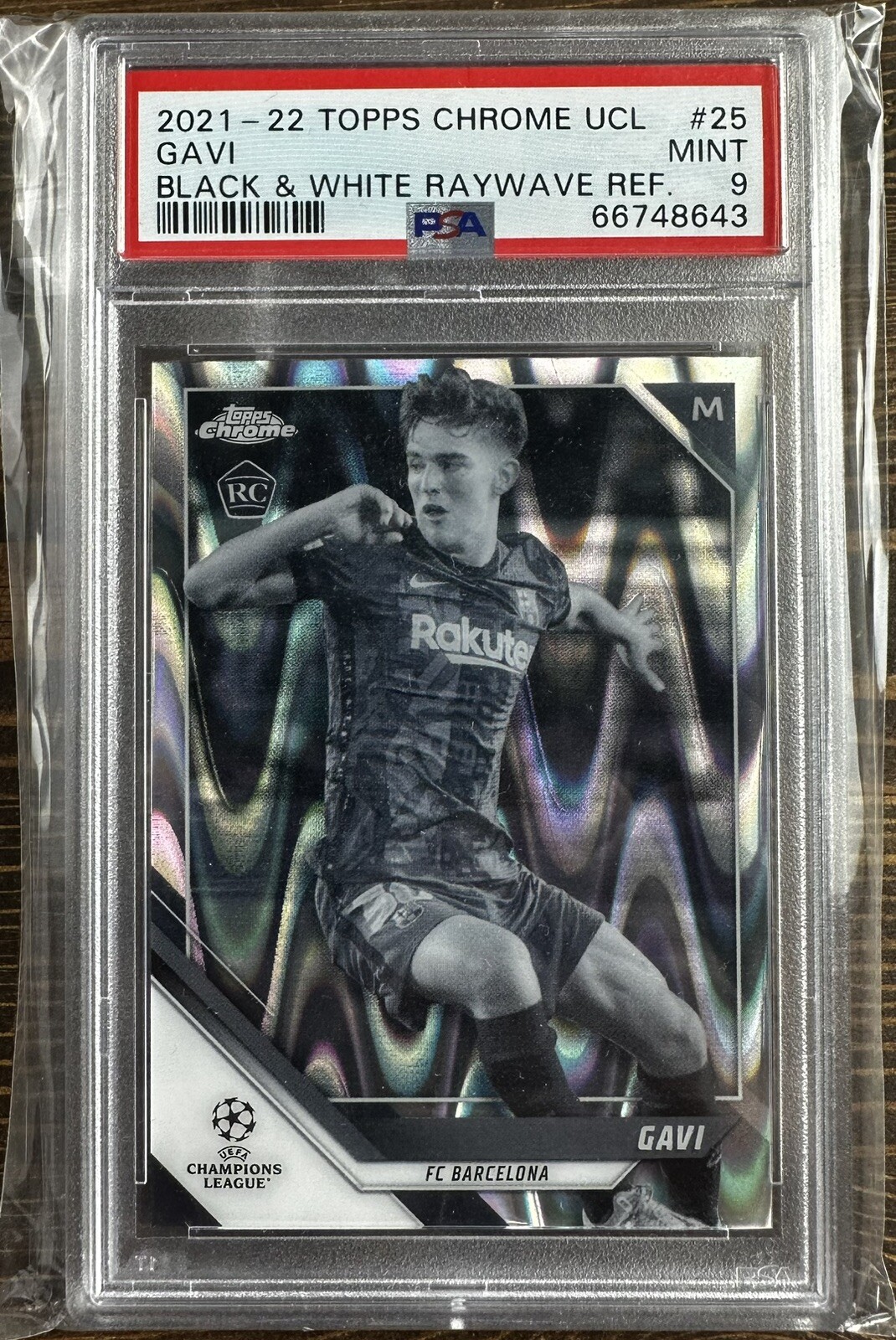 2021-22 Topps Chrome UCL Black & White RayWave Refractor Gavi PSA 9 MINT RC