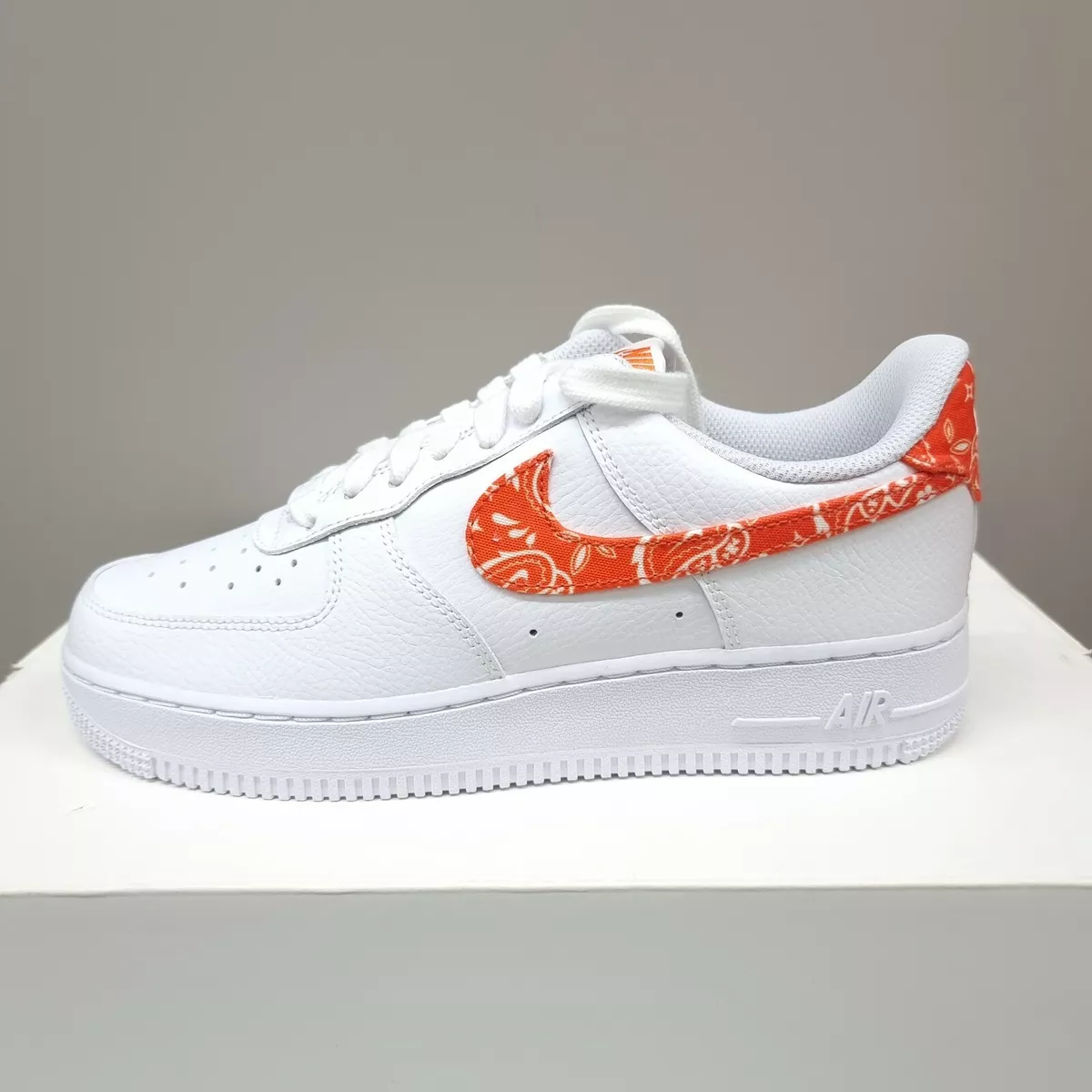 NIKE AIR FORCE 1 07 ESS