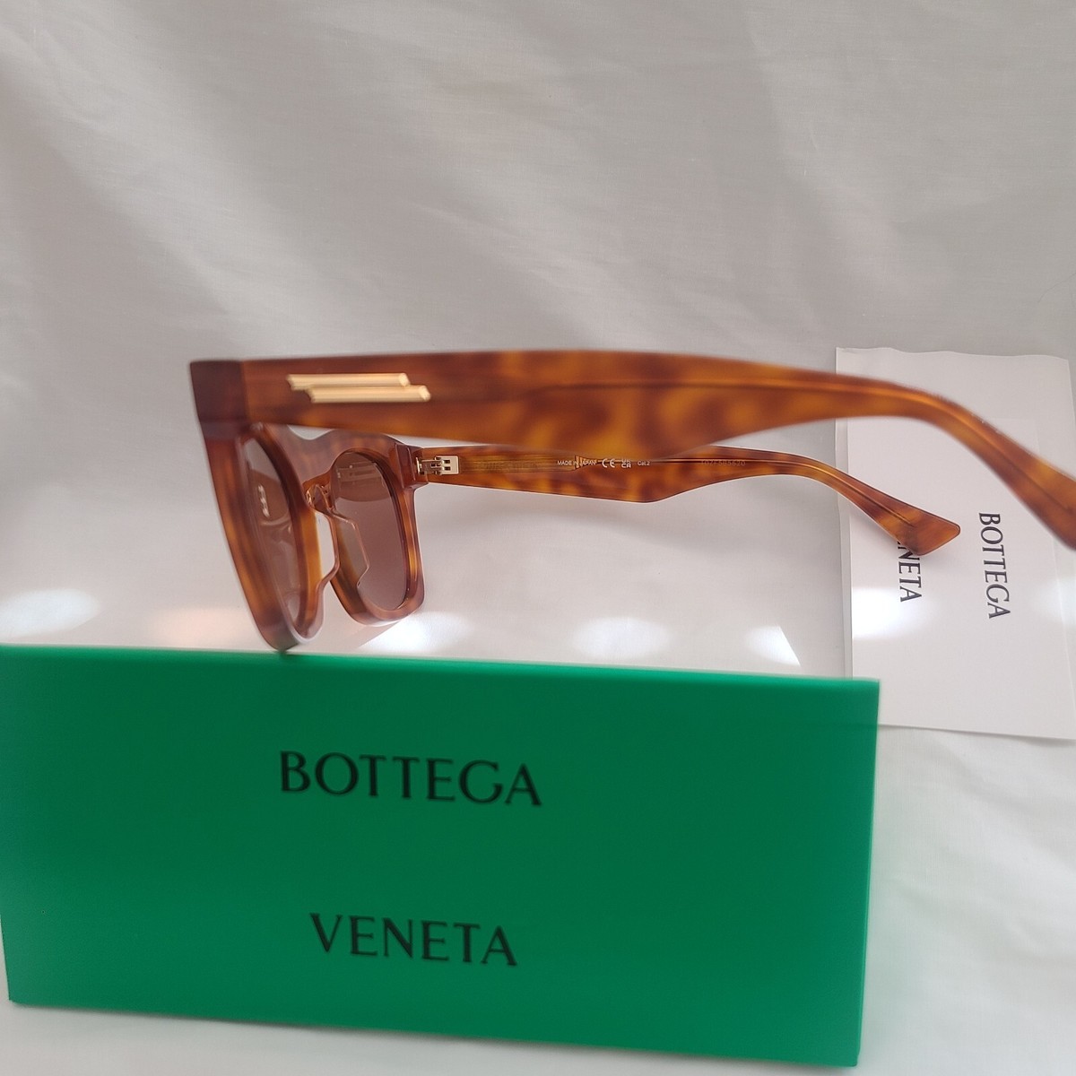 BOTTEGA VENETA 54MM Tortoise Square Sunglasses in Havana Brown full incl… BOTTEGA VENETA 54MM Tortoise Square Sunglasses in Havana  main image 2