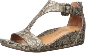 gentle souls by kenneth cole women's gisele wedge sandals