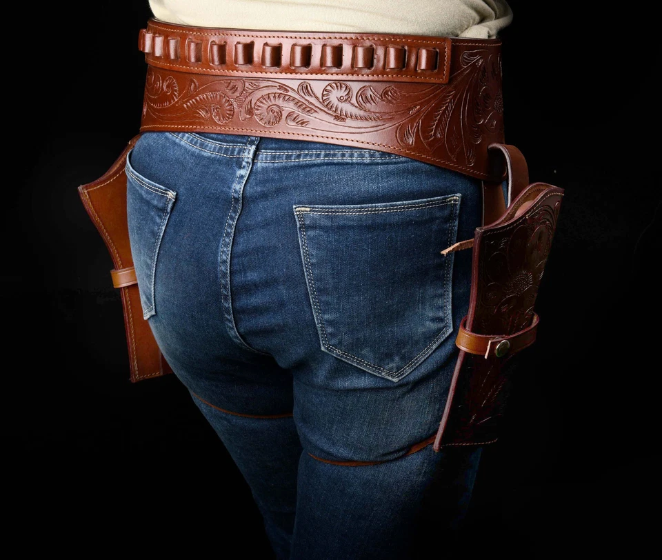 44/45CAL COWBOY STYLE SINGLE DROP RIG CALIBER WESTERN LEATHER GUN HOLSTER & BELT - Image 4 of 4