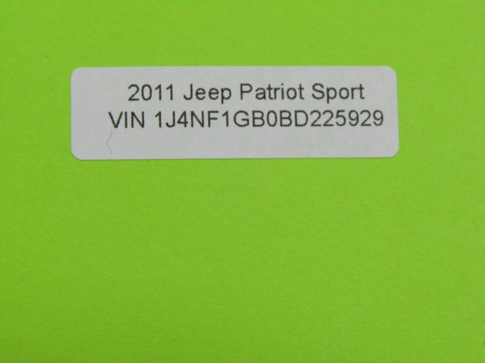 Alavanca de maçaneta interna do passageiro traseira direita Jeep Patriot Sport 2007-2017 - Imagem 4 de 4