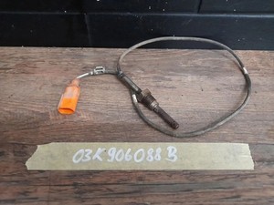 VW Transporter T5 2,5 TDI Temperatursensor Abgastemperaturgeber 03K906088B