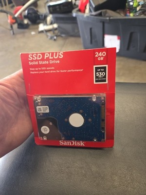 SanDisk SSD Plus 240GB 2.5in SATA III Internal SSD 530MB/s SDSSDA-240G-G26