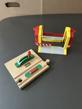 Brio wood train crossing and stopper