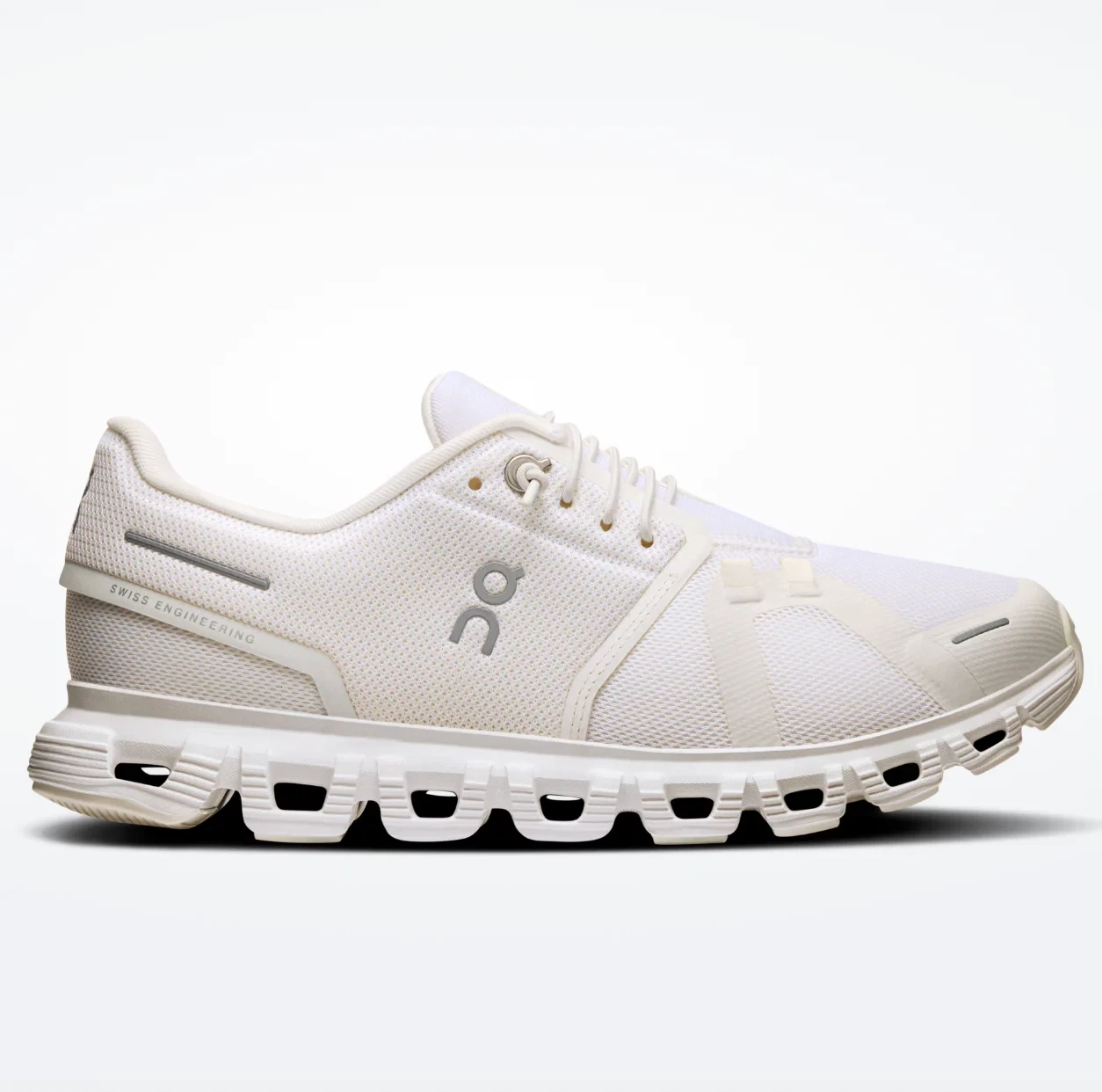 ON Cloud 6 Women's Sneakers White/White Running Shoes New in Box