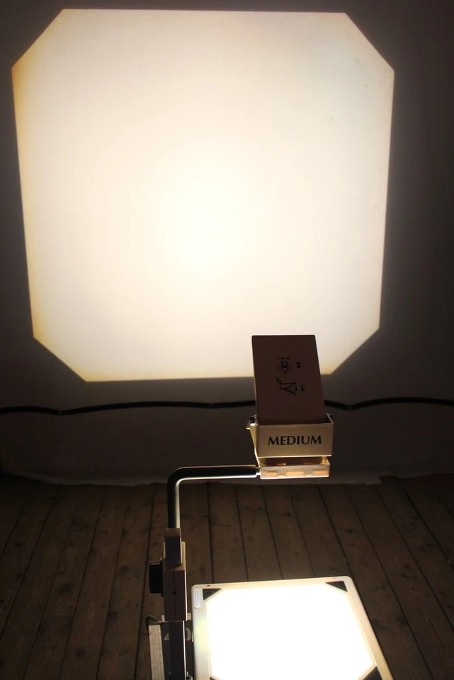 *Medium 524p*Overheadprojektor OHP Polylux Tageslicht Schul Projektor 2x250W - Bild 3 von 4