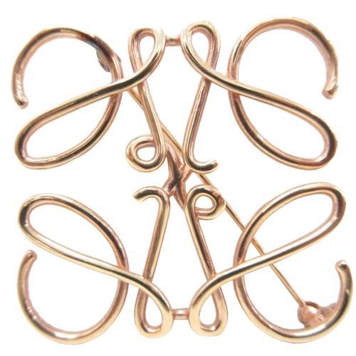 LOEWE Anagram Brooch Pin Badge Rose Gold Logo Ladies Fashion Jewelry