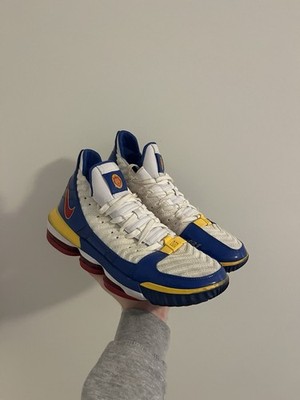 Nike lebron 16 superbron size 11 LeBron 16 Low  main image 3