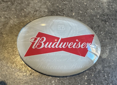 Budweiser Frogeye Fischauge ovale Linse Abzeichen