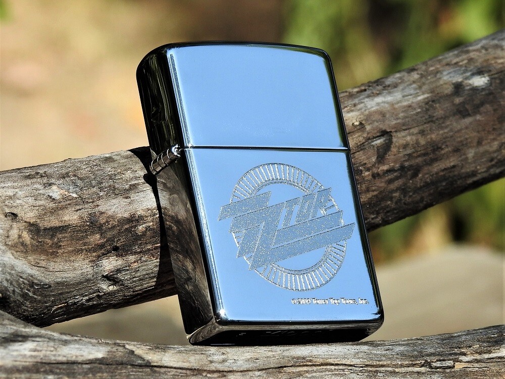 ZZ Top Zippo Lighter - Billy Gibbons - Dusty Hill - Frank ZZ Top Zippo Lighter - Billy Gibbons - Dusty Hill - Frank