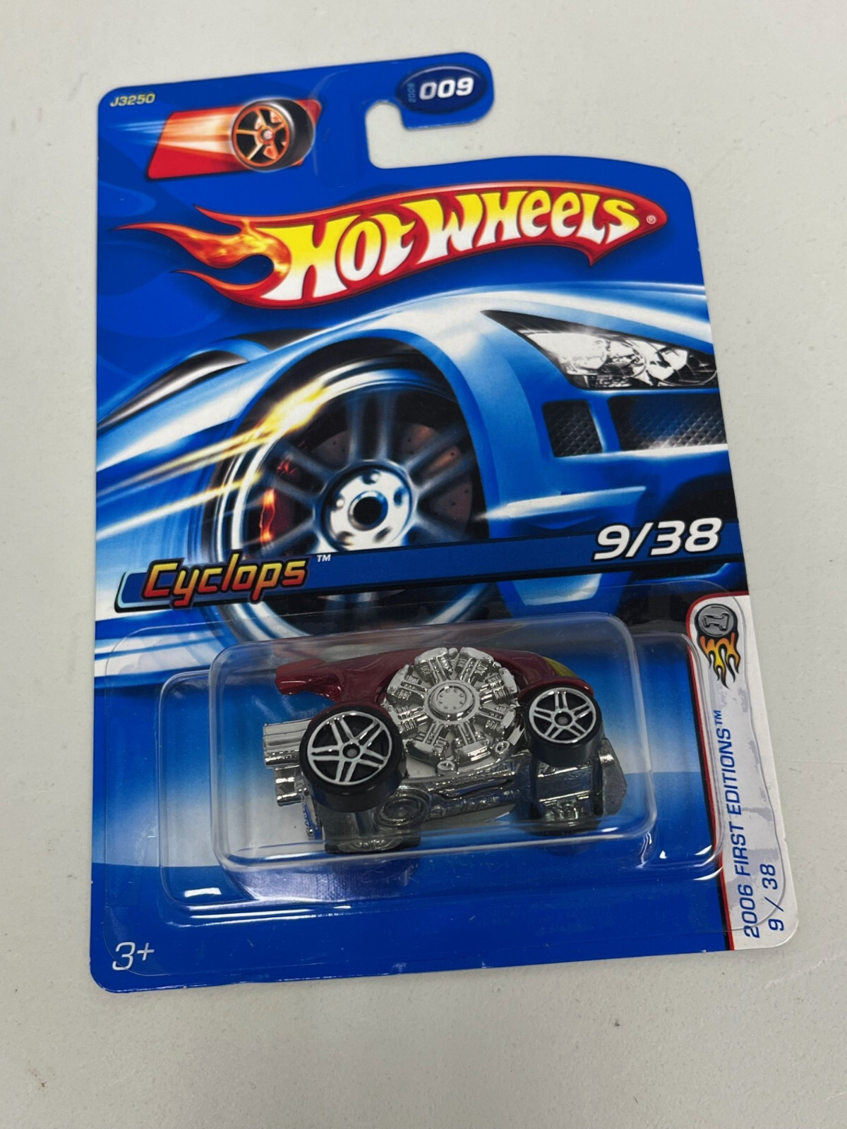 Hot Wheels 2006 First Editions 9/38 (2006) Red Cyclops Toy Car #009 A89