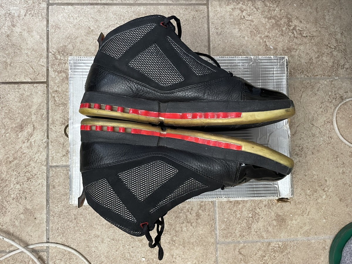 AIR JORDAN 16 XVI OG 2001 136059-061 BLACK VARSITY RED Size AIR JORDAN 16 XVI OG 2001 136059-061 BLACK VARSITY RED Size