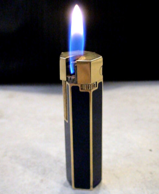 Altes Feuerzeug * Céline Paris Lack * Vintage Gas Lighter Feuerzeug Accendino