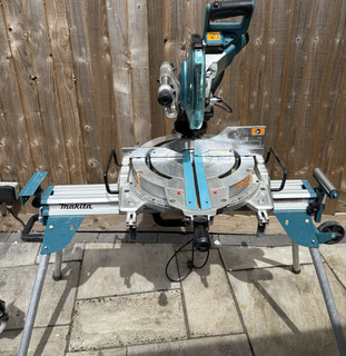 Makita LS1019L 260mm 230 240V Corded Sliding Mitre Saw WST06 Stand Blade