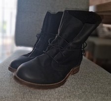 Schwarze gefütterte Stiefeletten der Marke 5...
