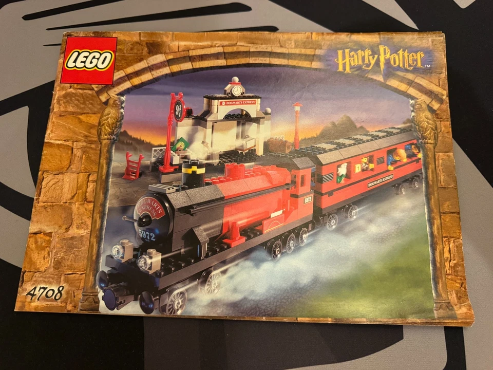LEGO Harry Potter 4708 Hogwarts Express, photo 2 of 5