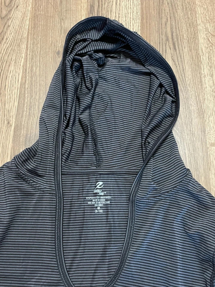 Vestido con Capucha Energy Zone, Para Mujer Talla Mediana, Negro Gris, Rayas, Manga Larga Foto 3 de 4