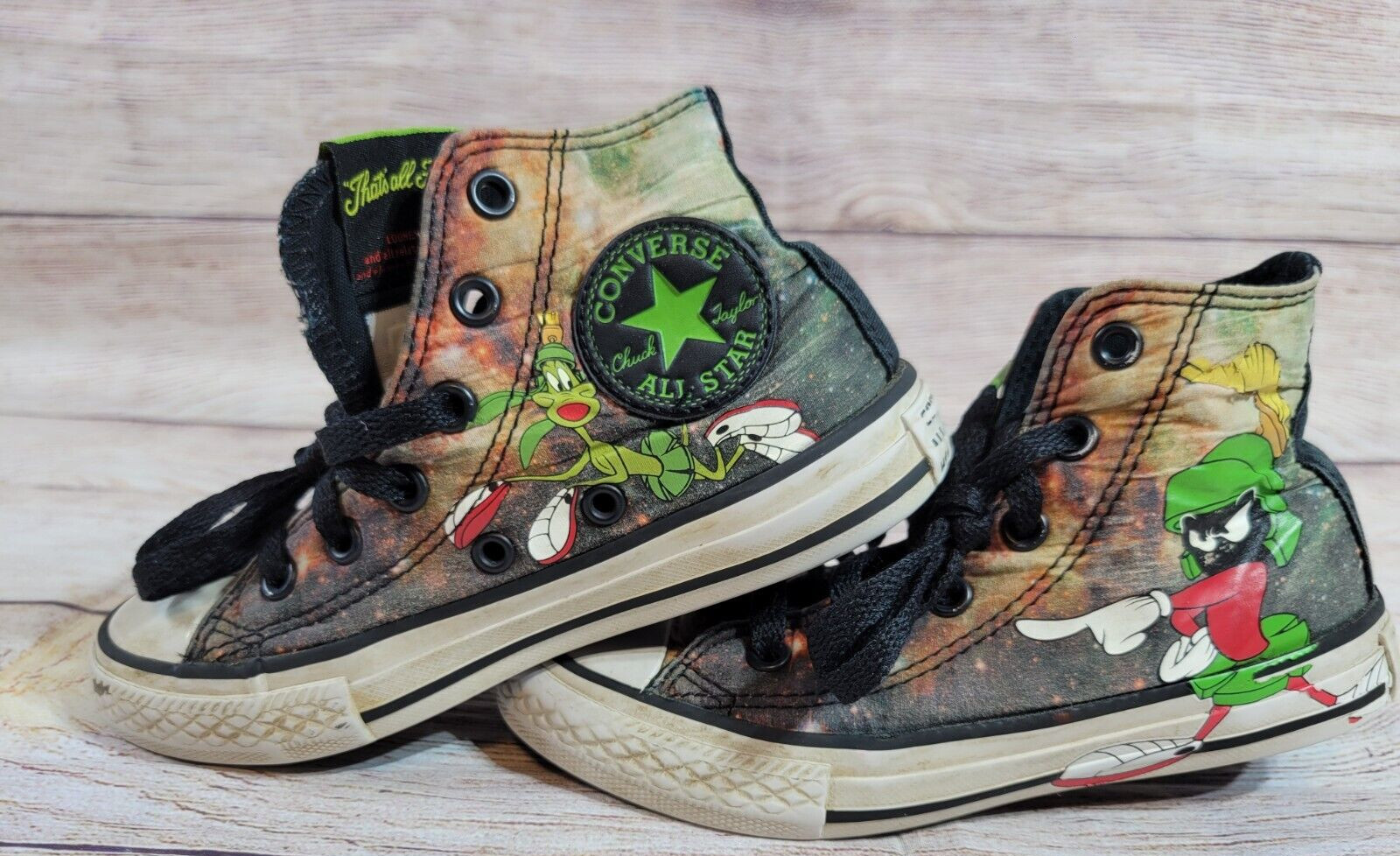 Converse All Star Marvin The Martian Looney Tunes Sneakers/Shoes Jr/Youth  12