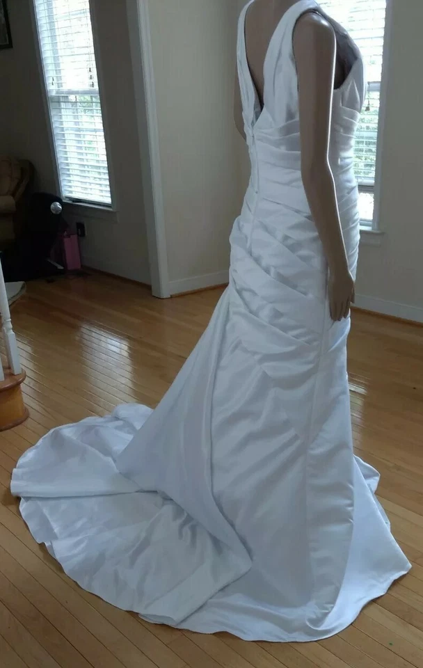 NUEVO CON ETIQUETAS $899.00 Atelier Diagonal Blanco Satén Vestido Boda Vestido de Novia Talla 12  Foto 2 de 4