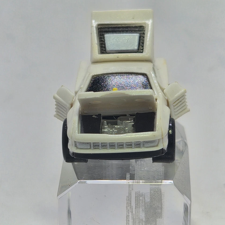 Micro Machines Ferrari Testarossa  Sports Car White DELUXE Series Opening Doors! - Image 4 of 4