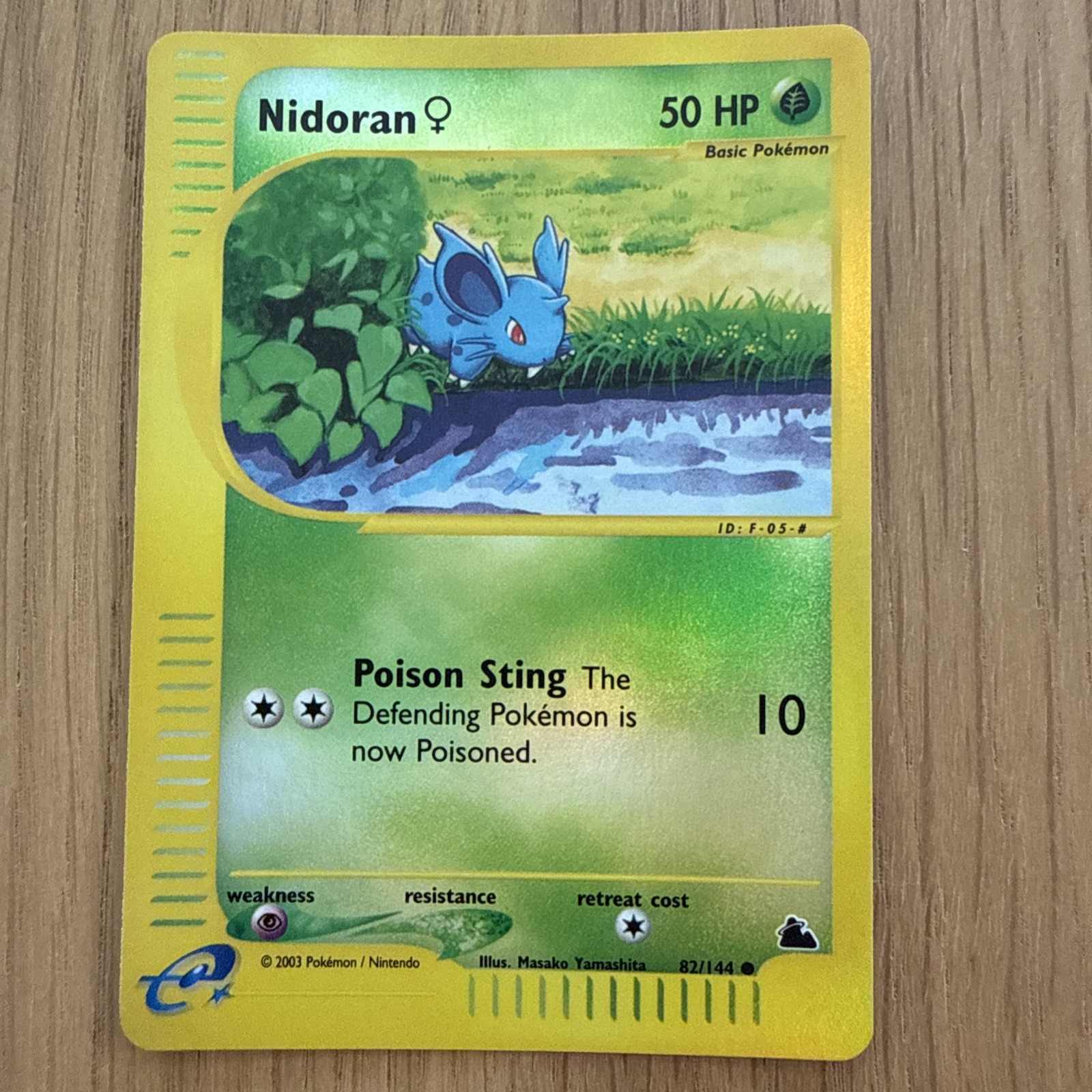 Nidoran (f) - 82/144 - Reverse Holo Near Mint Skyridge