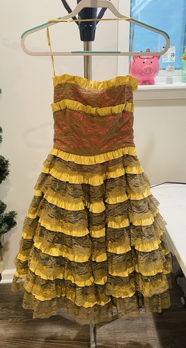 One of a kind Betsey Johnson Runway Dress Cupcake Sweetheart Multi Tiered Gown