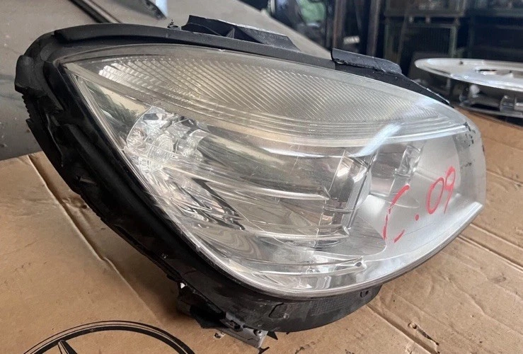 A2048203061 Faro Anteriore destro COMPLETO DI CENTRALINA Xenon Mercedes C W204 - Immagine 2 di 4