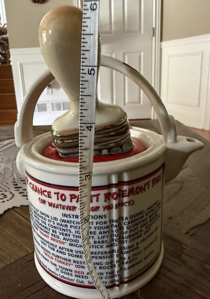 Rosie-Lee Teapot Paul Cardew Limited 91/366 - Image 2 of 4