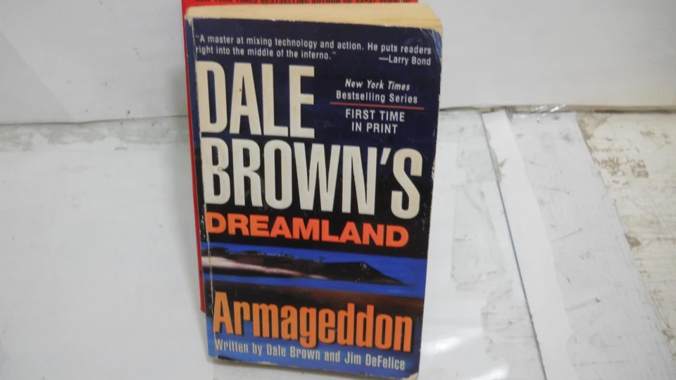 Lot of 6 Novesl by Dale Brown & Other ( Techno-Thrillers )  Fast Shipping Boxed — 第 4/4 张图片