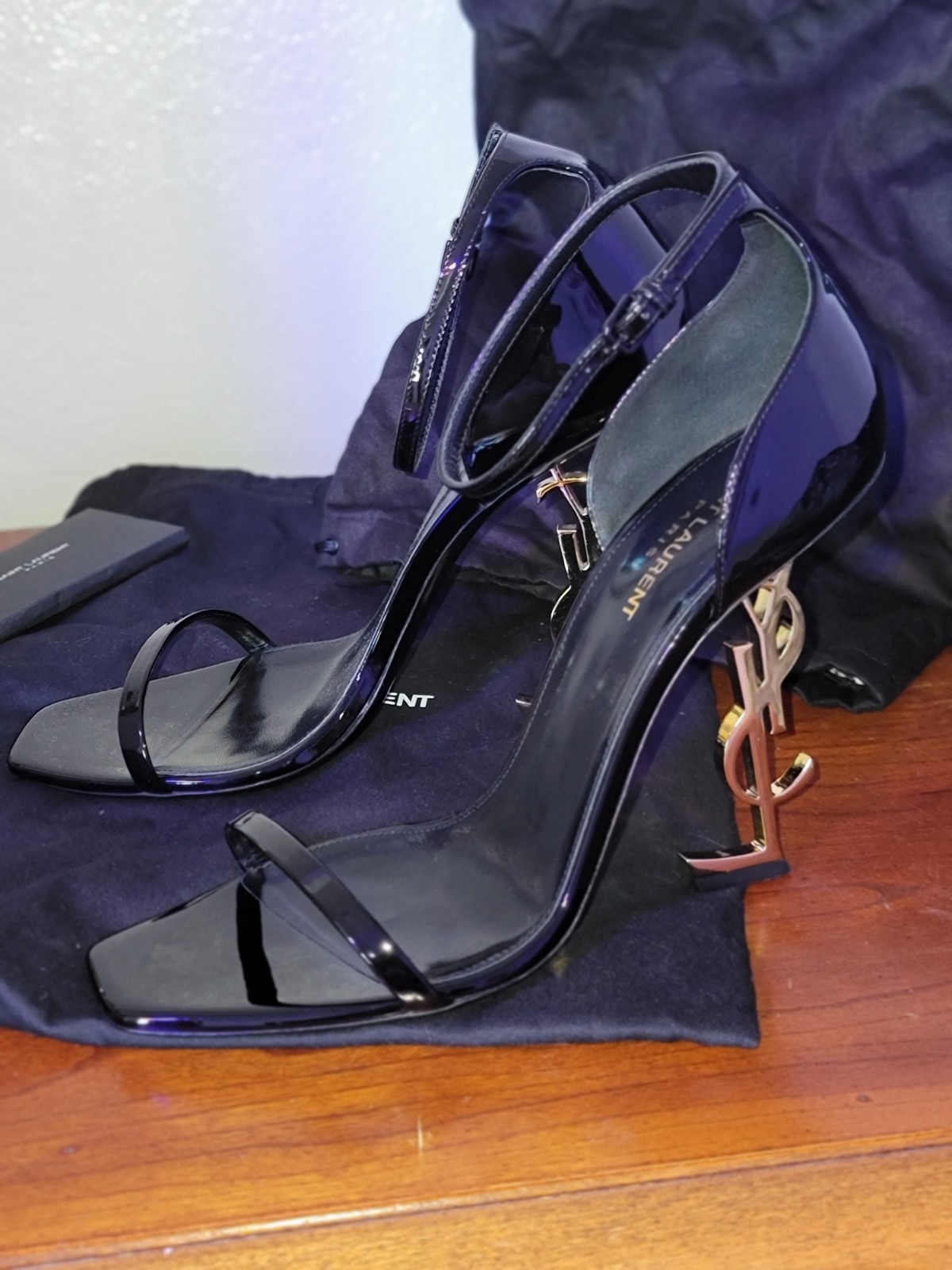 SAINT LAURENT Tacchi YSL Opyum 41