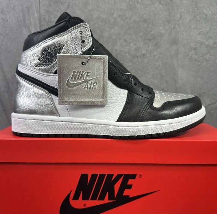 Nike Air Jordan 1 Retro High OG Silver Toe, Size 11.5W/ 10 Men's