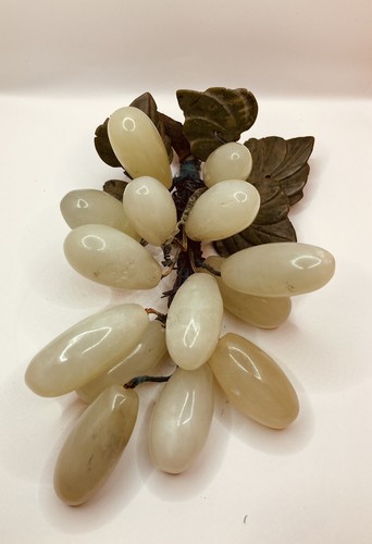 Vintage Grape Cluster Stone & Jade Very Rare Light Green Shade MCM 7" - Picture 6 of 7