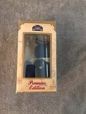 Limited treasures premier edition Elvis 35385