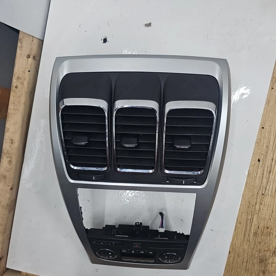 07-12 GMC ACADIA FRONT AUTOMATIC TEMPERATURE A/C AIR CONDITIONING HEATER CONTROL - Image 2 of 4