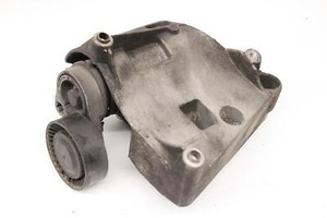 BMW 5er e39 520i 125KW M54 Halter Lagerbock Klimakompressor Aggregatehalter