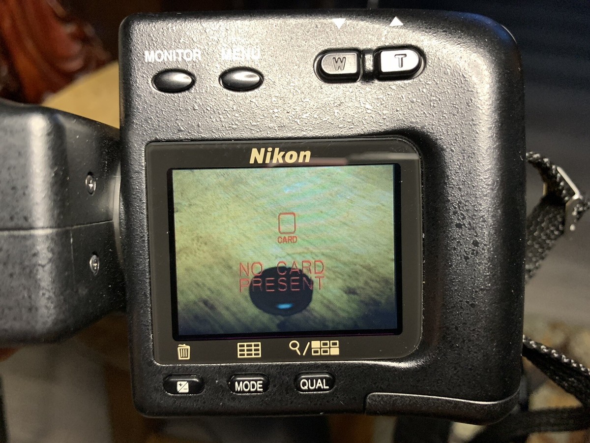 Nikon COOLPIX 950 デジタルカメラ 完動品】Nikon Coolpix 950
