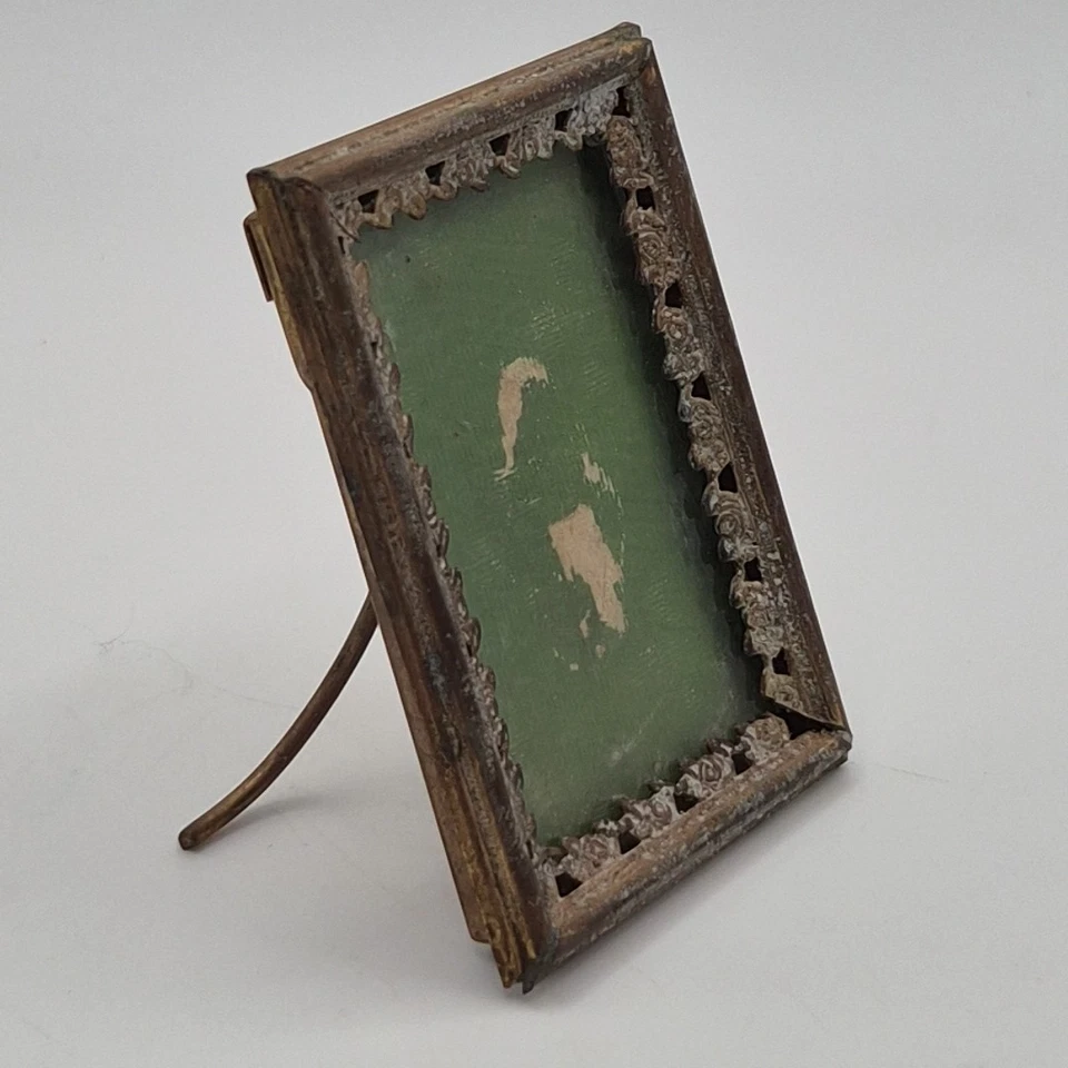 Antique Brass Mini Miniature Ornate Filigree Picture Photo Frame Easel Back Gold - Image 3 of 4