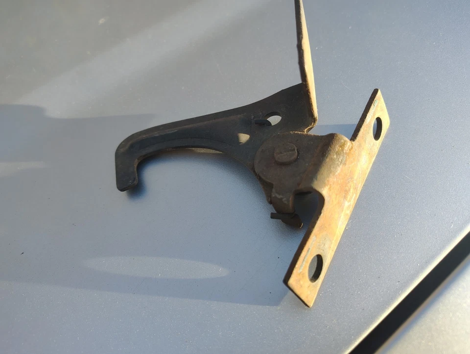 Chevrolet G20 1990 92 furgoneta capó pestillo Foto 4 de 4