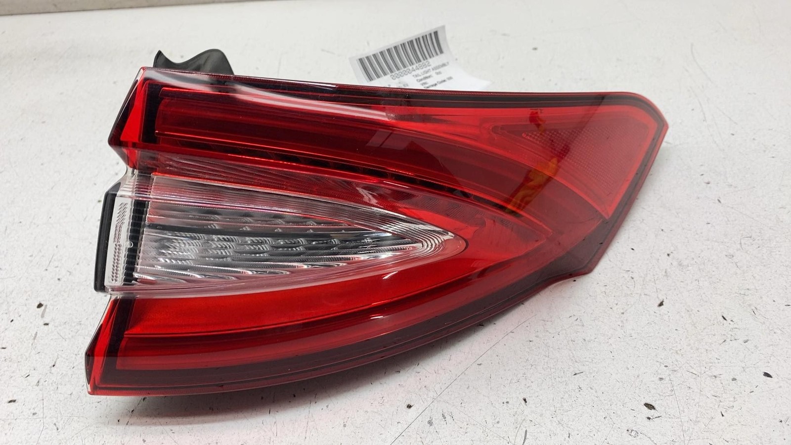 Maserati Levante RIGHT Tail light