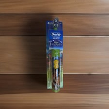 Oral-B Kid's Battery Toothbrush Disney's Encanto, Soft Bristles, for Kids 3