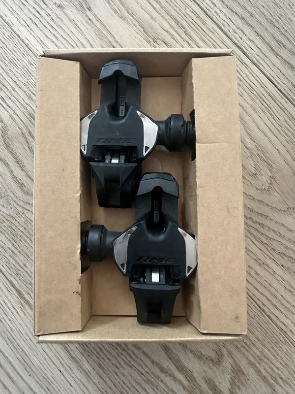 Time XPRO 10 Carbon Road Bike Pedals with Cleats 53mm Boxed With Fixed Cleats