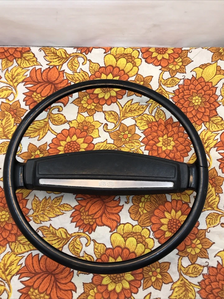 Chevrolet Camaro Chevelle Malibu SS Super Sport Volante Botón Bocina OEM Foto 2 de 4