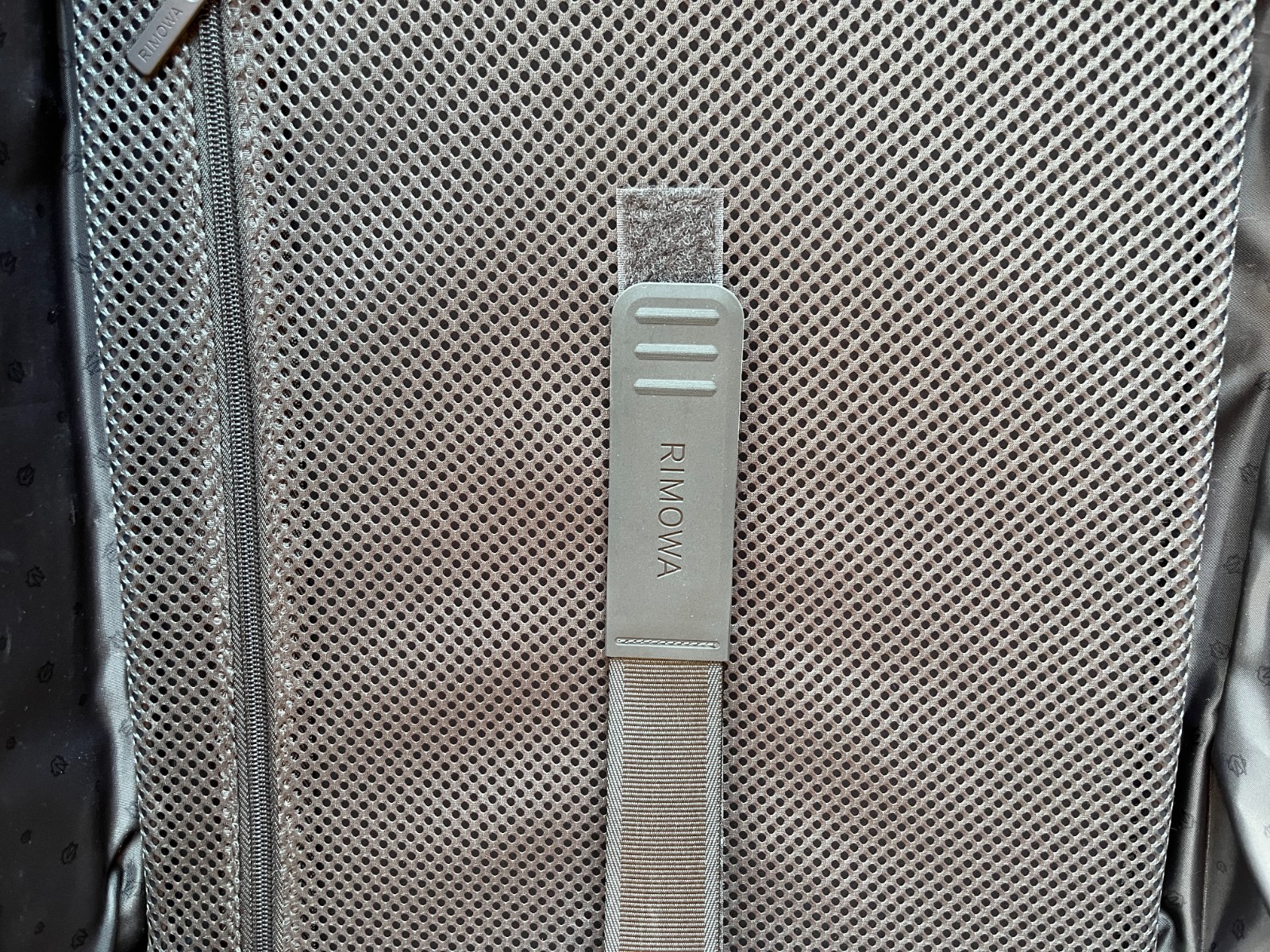 RIMOWA x Air Jordan”, “Aluminum Cabin / Carry-On”, and “Pre-Owned thumbnail 3