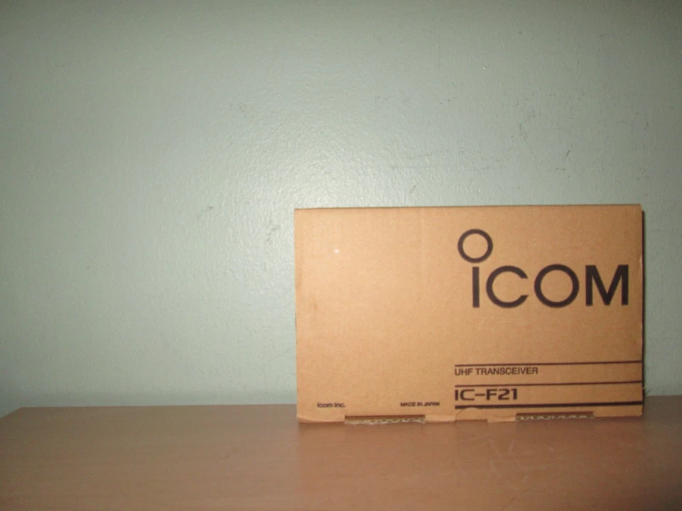 ICOM IC-F21 UHF 16 Cannel Commercial/GMRS/Ham Two-Way HT Radio Transceiver New - Image 4 of 4